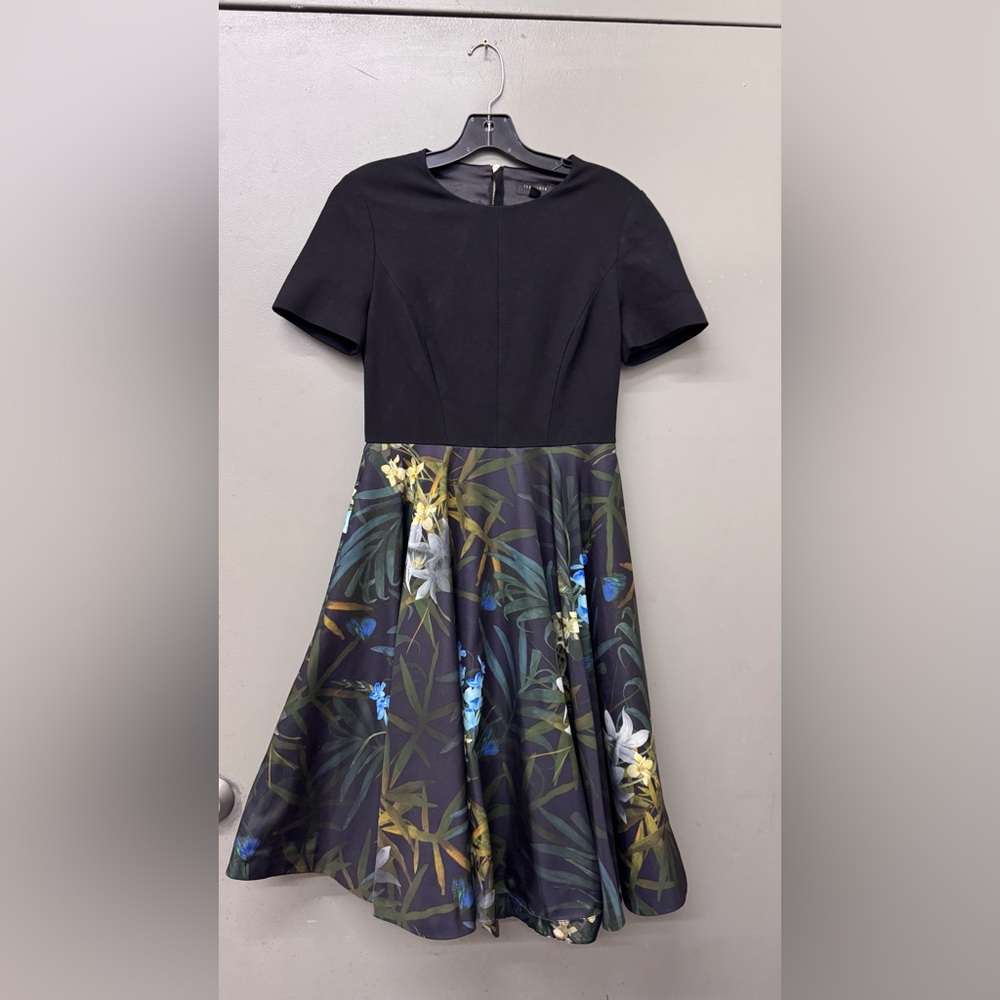 Ted Baker Caprine Twilight Flare Short Sleeve Dress Size 2